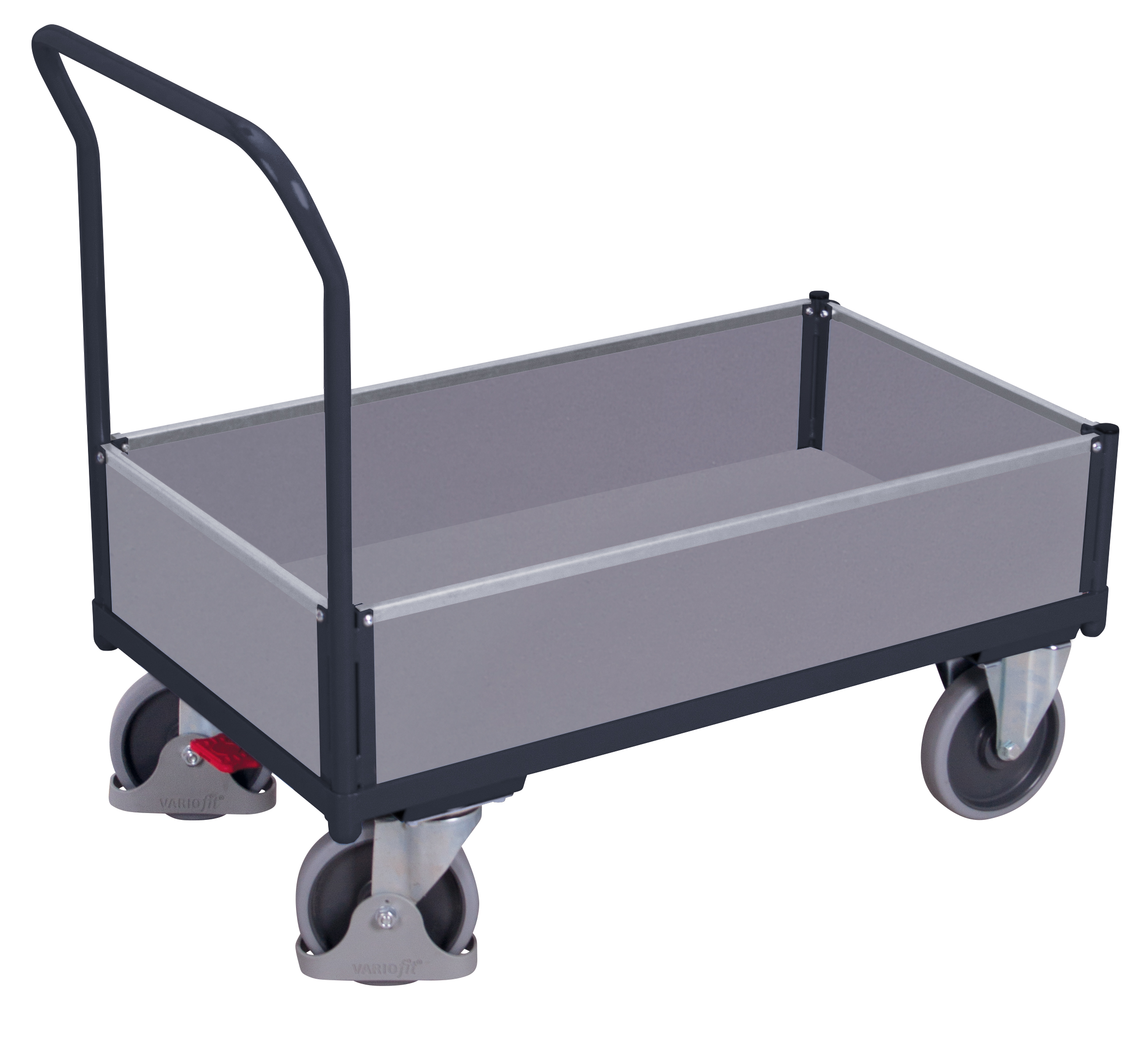Kastenwagen mit Holz